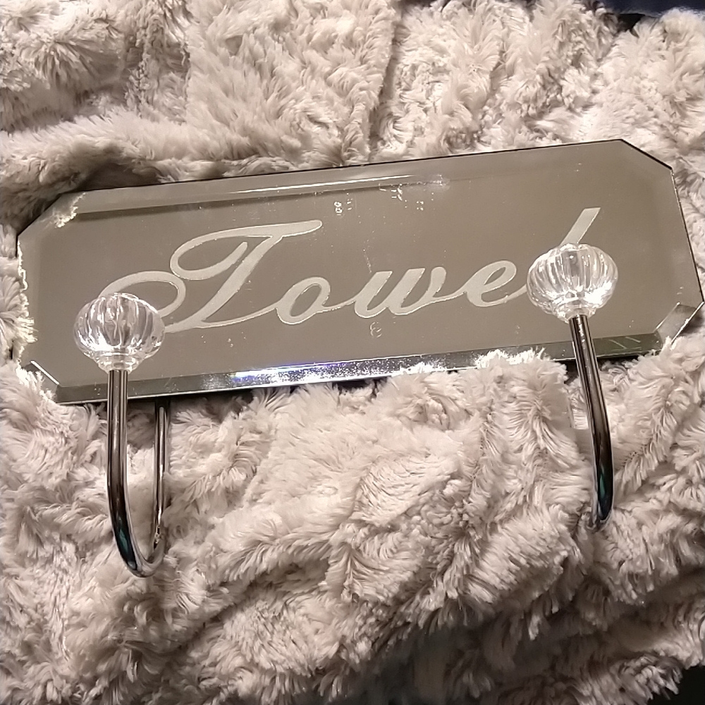 Stunning Mirrored Towel Holder